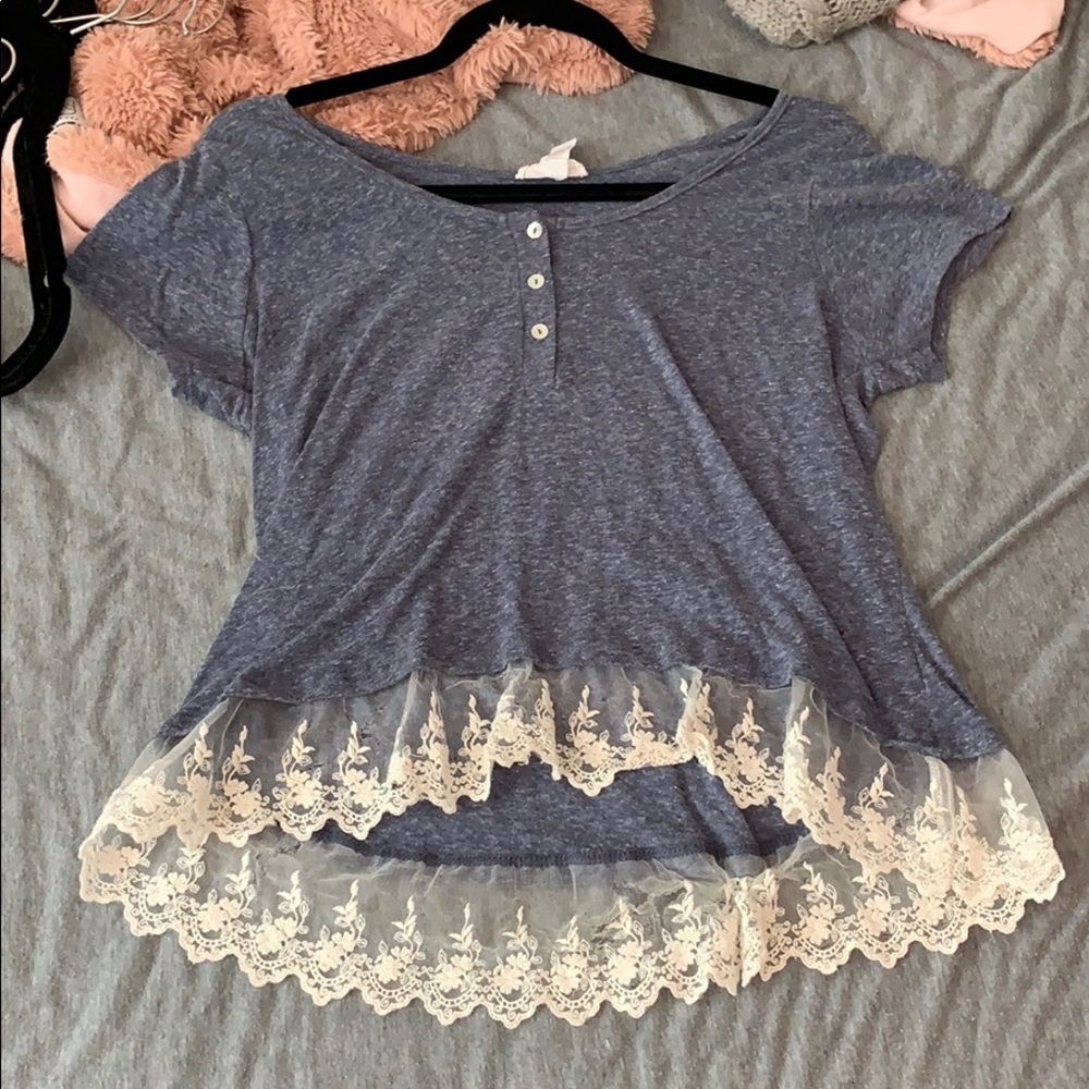 Lace lining top